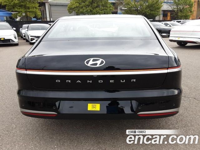 Hyundai Grandeur Premium — пробег 1 км — фото 2 из 5