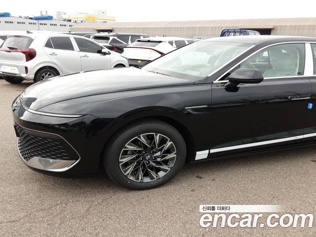 Hyundai Grandeur Premium — пробег 1 км — фото 5 из 5