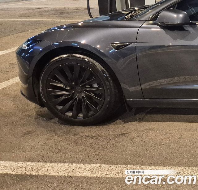 Tesla Model 3 RWD — пробег 15 450 км — фото 5 из 5