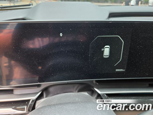 Kia Carnival HEV 9seater Signature — пробег 33 000 км — фото 5 из 5