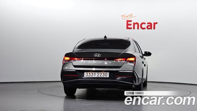 Hyundai AVANTE Modern — пробег 17 787 км — фото 4 из 5