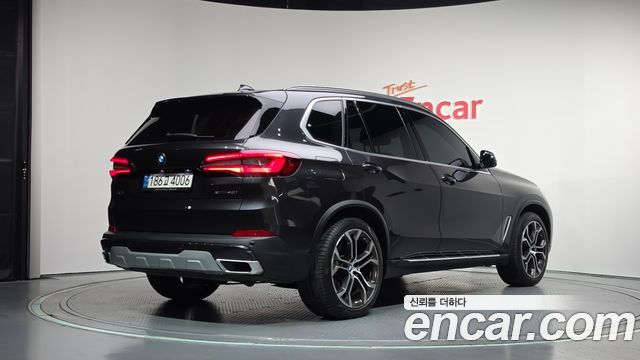 BMW X5 xDrive 40i xLine — пробег 51 919 км — фото 2 из 5