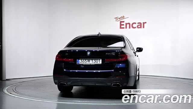BMW 5-Series 530i xDrive M Sport Package — пробег 64 215 км — фото 4 из 5