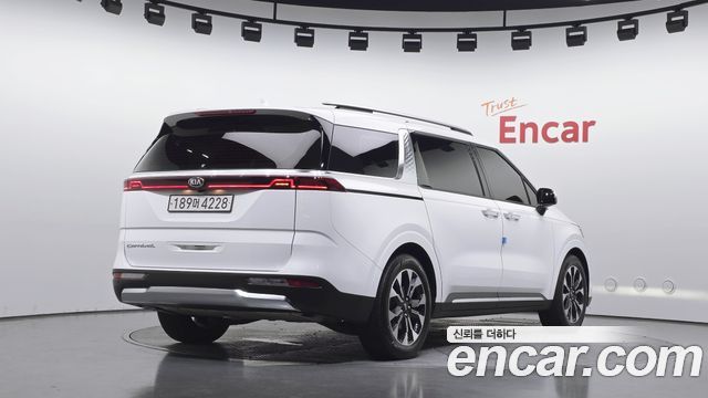 Kia Carnival из Кореи Encar