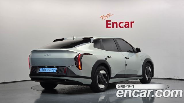 Kia EV4 из Кореи Encar