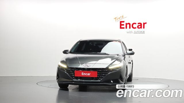 Hyundai AVANTE 1.6 Inspiration — пробег 12 549 км — фото 3 из 5