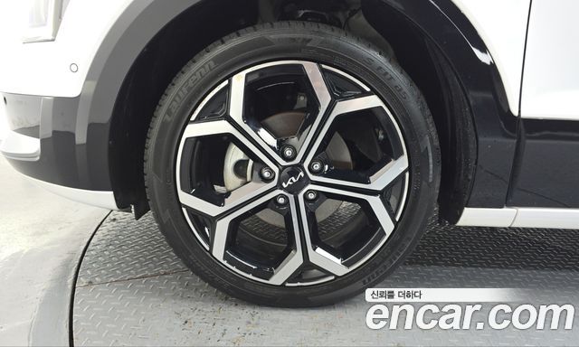 Kia Niro Signature — пробег 61 869 км — фото 5 из 5