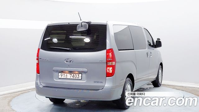 Hyundai Starex Van 3-Seater Smart — пробег 62 983 км — фото 4 из 5