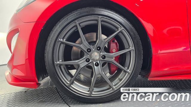 Hyundai Genesis из Кореи Encar