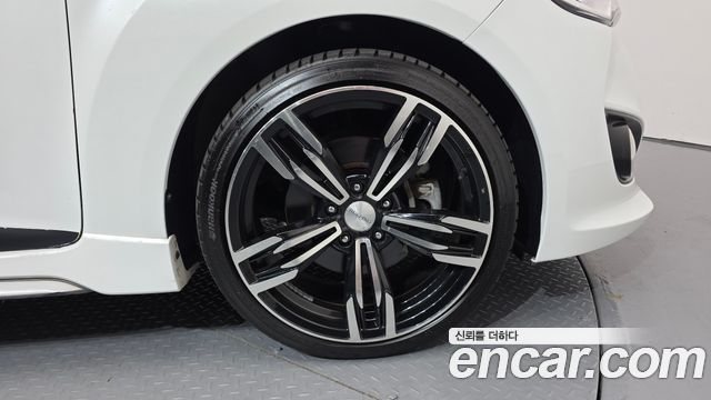 Hyundai Veloster Turbo D Spec — пробег 158 506 км — фото 5 из 5