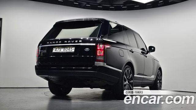 Land Rover Range Rover 4.4 SDV8 Vogue SE DIESEL — пробег 78 380 км — фото 2 из 5
