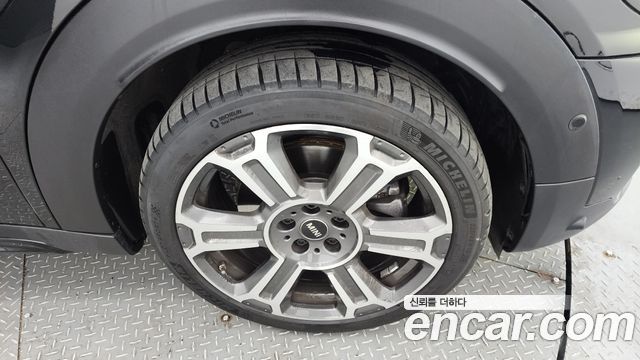 Mini Countryman ALL4 Classic Launch Pack 2nd — пробег 16 901 км