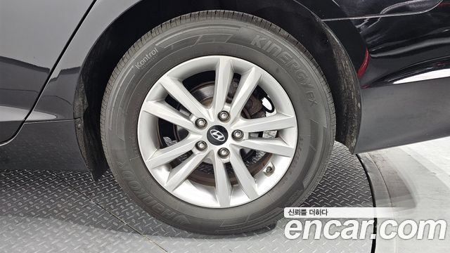 Hyundai Sonata 2.0 Style — пробег 147 323 км