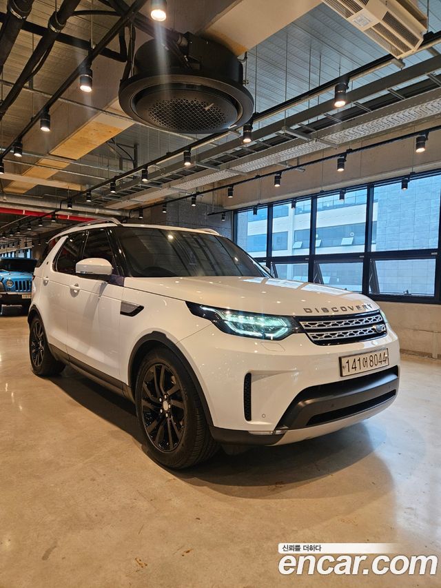 Land Rover Discovery 2.0 SD4 HSE — пробег 90 000 км — фото 2 из 5