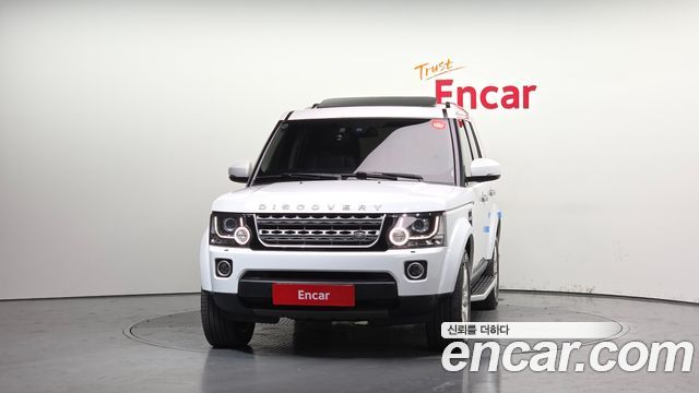 Land Rover Discovery 3.0 SDV6 SE — пробег 99 926 км