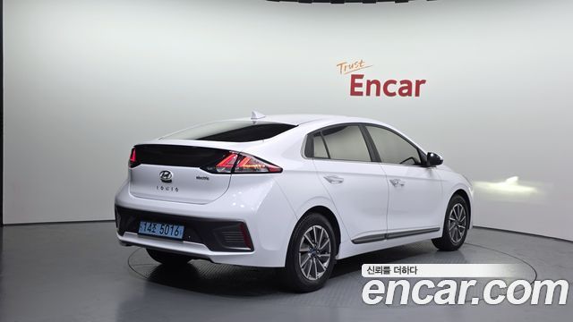 Hyundai Ioniq из Кореи Encar