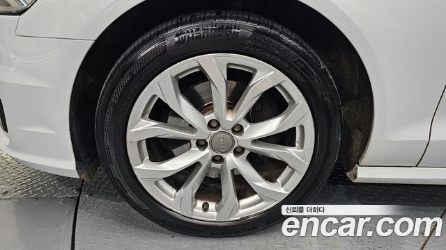 Audi A6 35 TDI Premium C7 — пробег 80 538 км