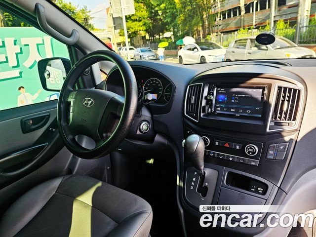 Hyundai Starex Wagon 11-Seater Smart — пробег 33 307 км