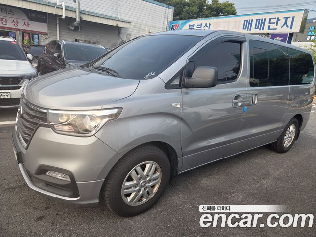 Hyundai Starex Van 5-Seater Modern — пробег 60 768 км — фото 4 из 5