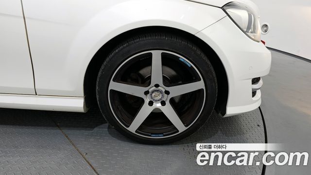 Mercedes-Benz C-Class из Кореи Encar