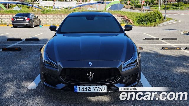 Maserati Quattroporte из Кореи Encar