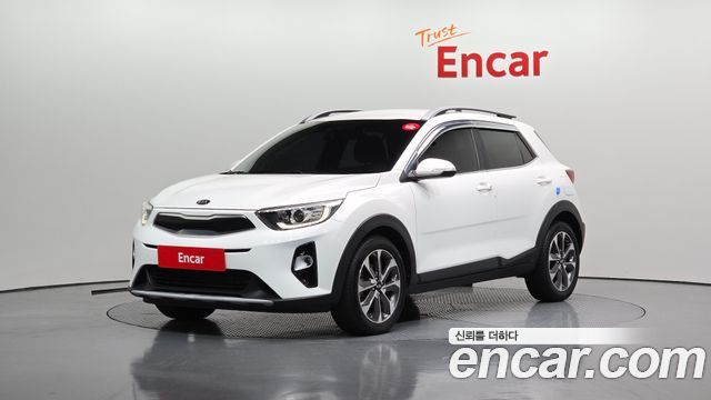 Kia Stonic из Кореи Encar