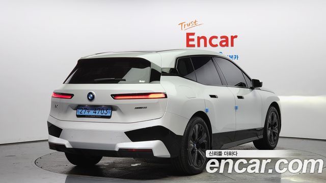 BMW iX из Кореи Encar