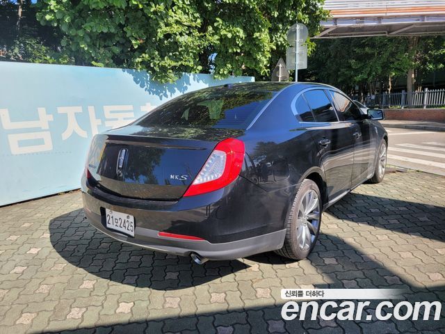 Lincoln MKS 3.7 — пробег 140 000 км