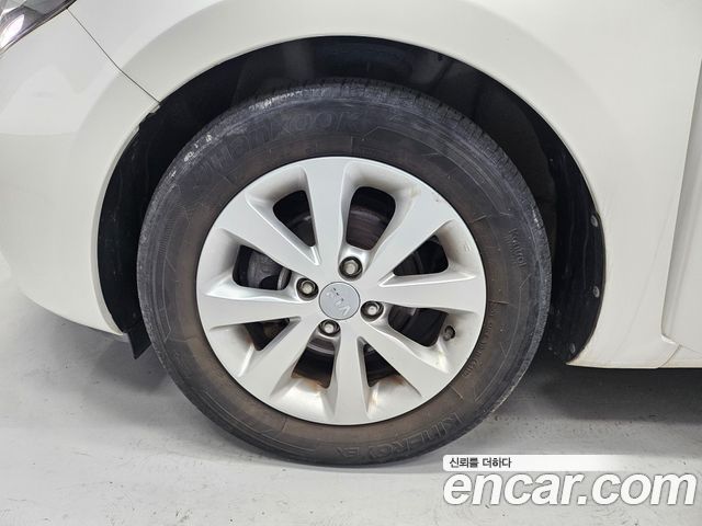 Kia pride 1.4 MPI Sedan Deluxe — пробег 105 656 км