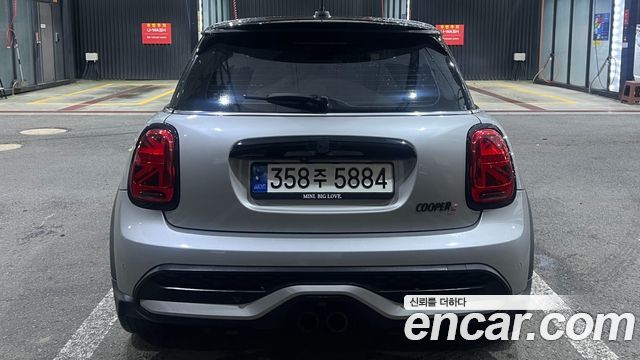 Mini Cooper Classic Launch Pack Third Generation — пробег 52 600 км