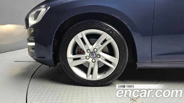 Volvo S60 из Кореи Encar