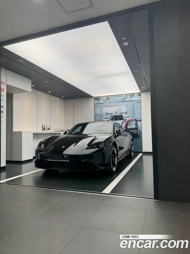Porsche Taycan из Кореи Encar