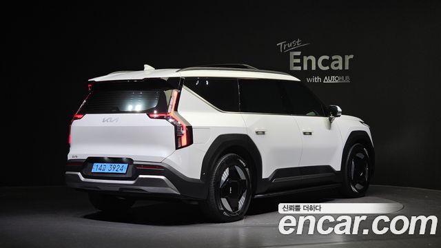 Kia EV9 из Кореи Encar