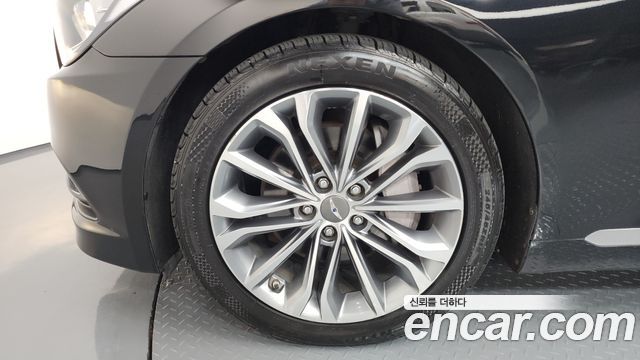 Hyundai Genesis из Кореи Encar