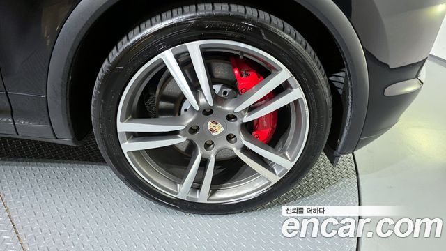 Porsche Cayenne 4.8 Turbo 958 — пробег 130 813 км