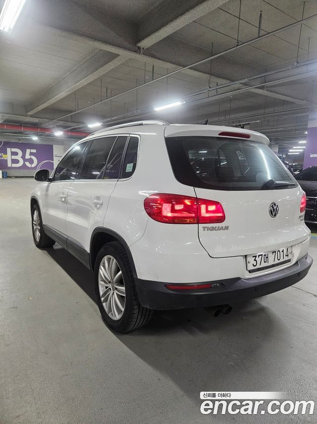 Volkswagen Tiguan 2.0 TDI  Premium 5N — пробег 189 268 км