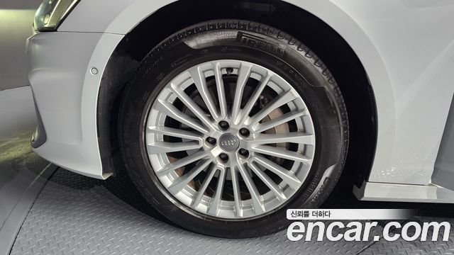 Audi A6 45 TFSI Quattro Premium — пробег 36 649 км