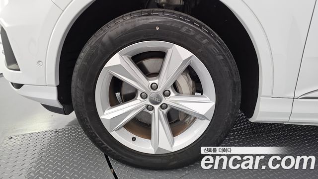 Audi Q7 45 TDI Quattro — пробег 25 377 км
