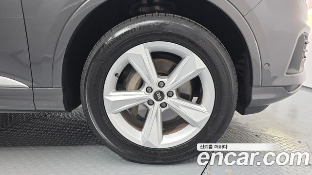 Audi Q7 45 TDI Quattro — пробег 29 471 км