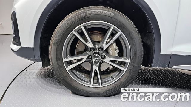 Audi Q5 45 TFSI Quattro — пробег 38 353 км