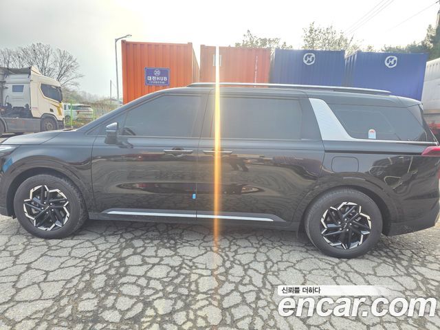 Kia Carnival Gasoline 9-Seater Noblesse — пробег 15 257 км