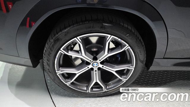 BMW X6 xDrive40i M Sport — пробег 111 944 км