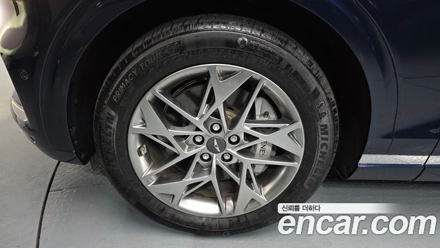 Genesis GV70 2.5T Gasoline AWD — пробег 36 939 км