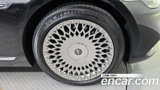 Genesis G90 5.0 AWD Limousine Prestige — пробег 85 182 км