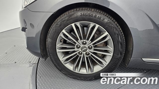 Genesis EQ900 3.8 GDI AWD Luxury — пробег 181 178 км