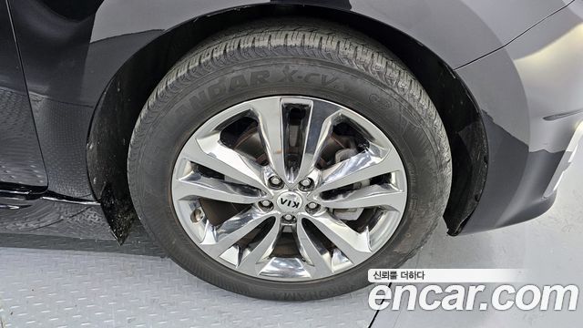 Kia Carnival 9-seater Hi-Limousine Noblesse — пробег 119 693 км