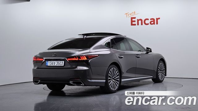 Lexus LS из Кореи Encar