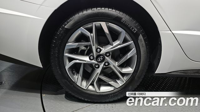 Hyundai Sonata 2.0 Premium Family — пробег 20 773 км — фото 5 из 5