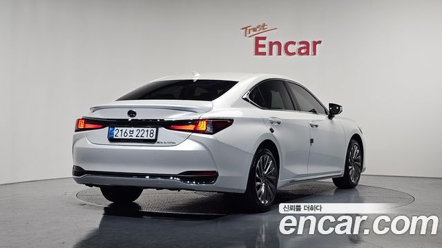 Lexus ES из Кореи Encar