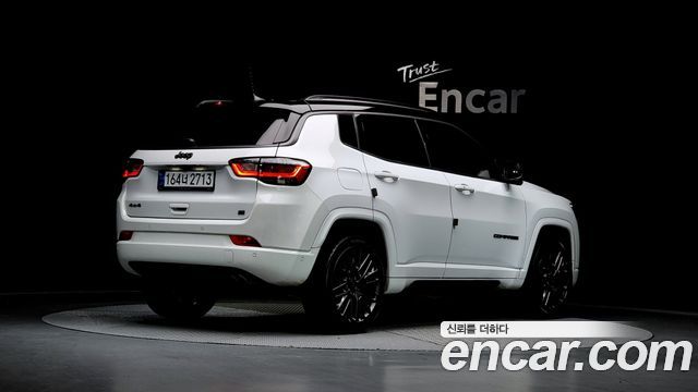 Jeep Compass из Кореи Encar